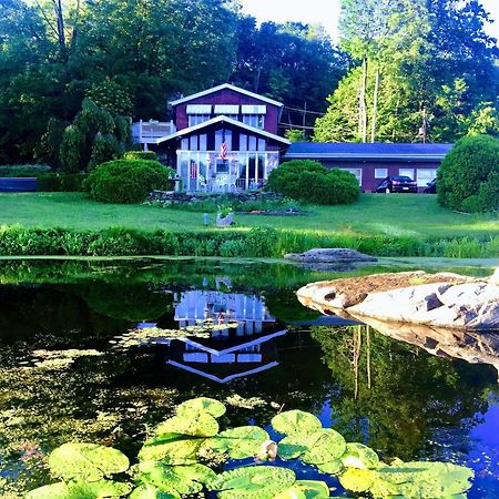 Lake Moc A Tek Inn Lakeville Екстериор снимка