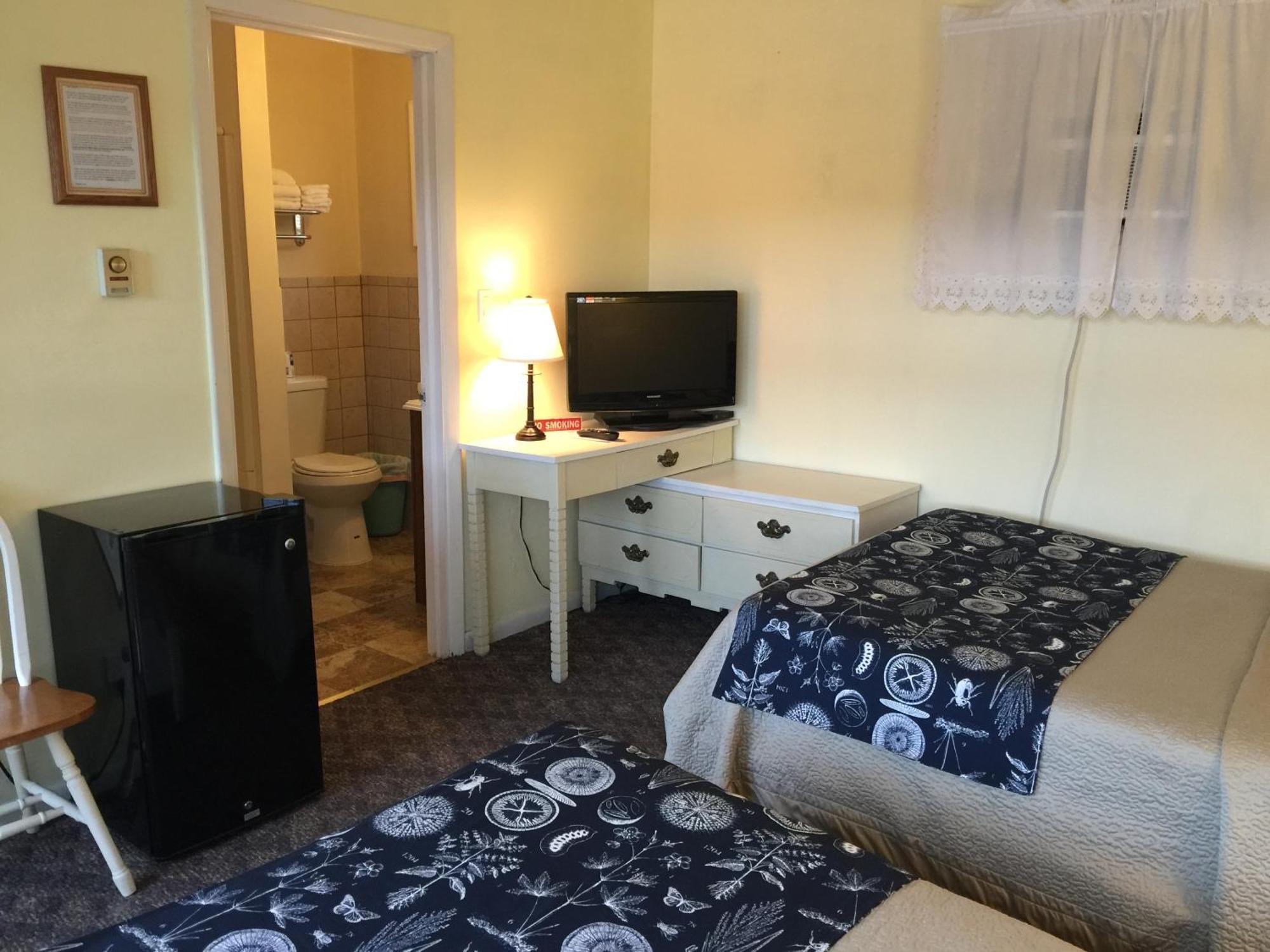Lake Moc A Tek Inn Lakeville Екстериор снимка